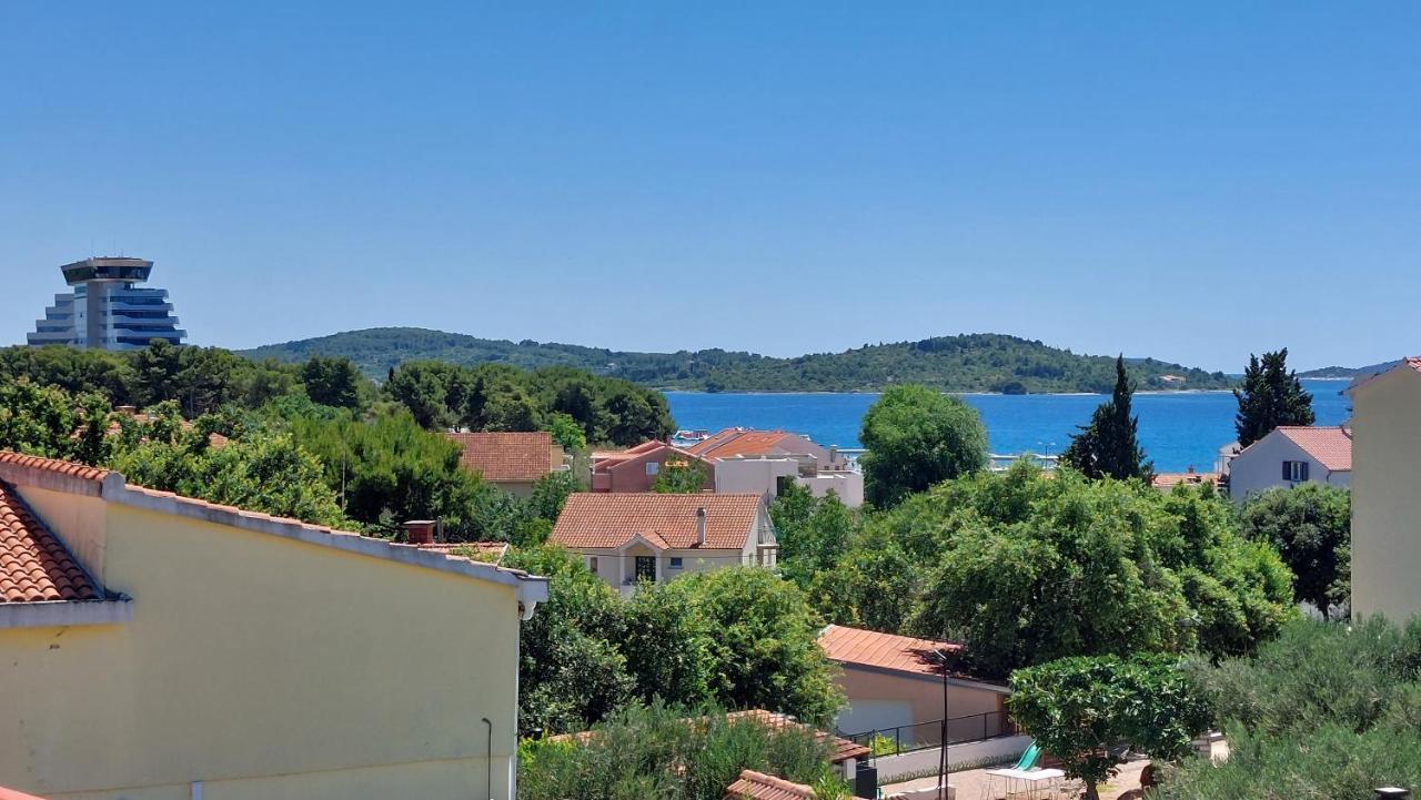 Sea Side Apartments Vodice Esterno foto