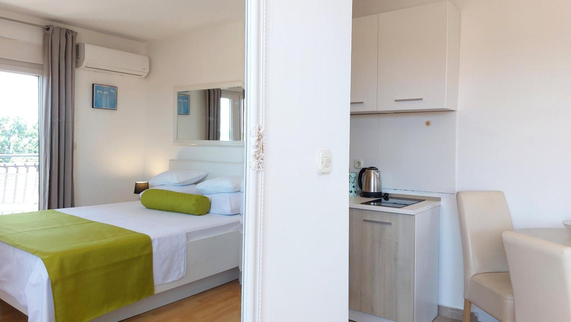 Sea Side Apartments Vodice Esterno foto