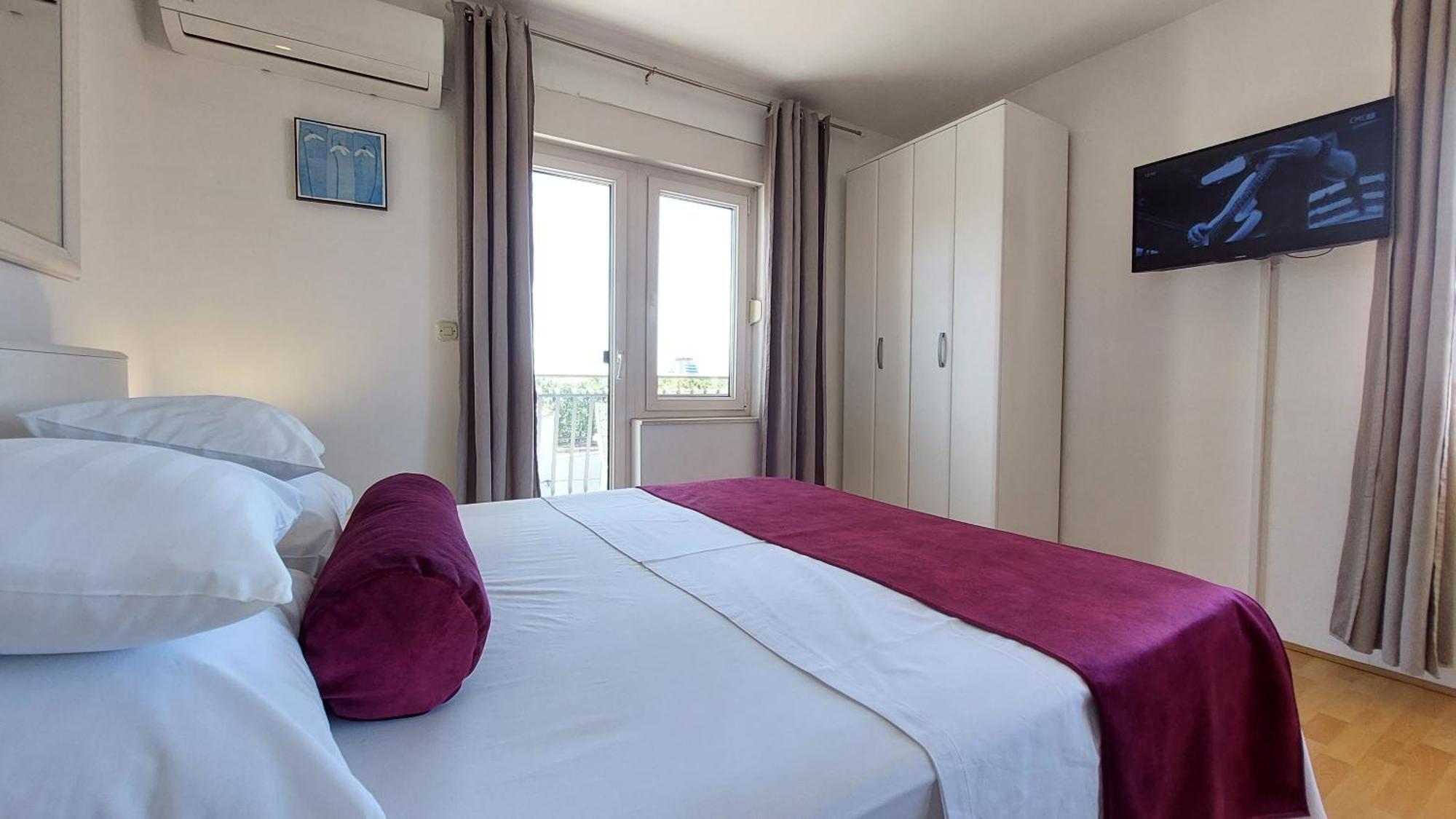Sea Side Apartments Vodice Esterno foto