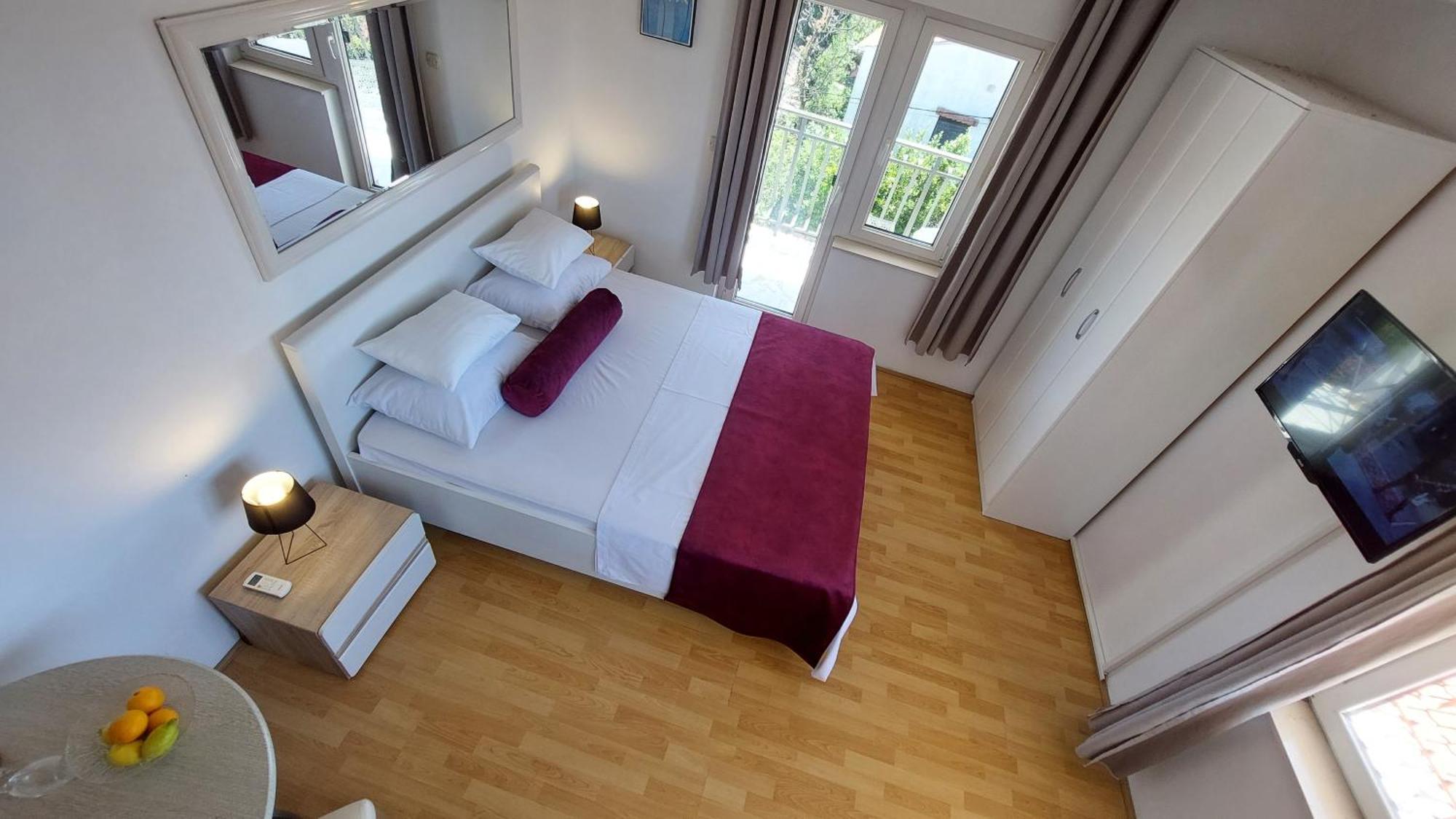 Sea Side Apartments Vodice Esterno foto